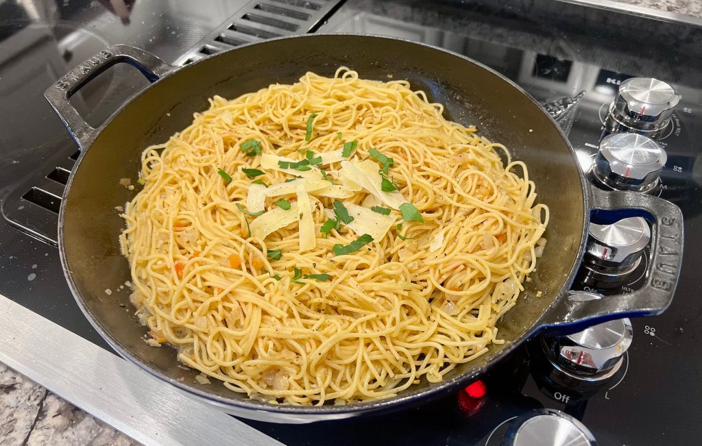 Easy Garlic Butter Pasta with&nbsp;Chicken